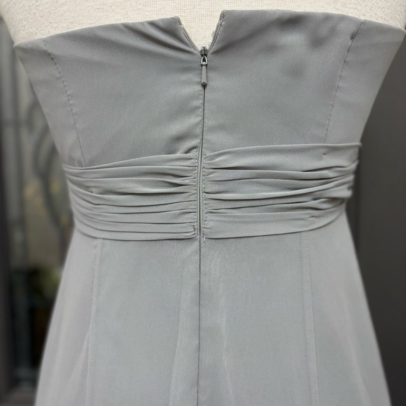 David’s Bridal Gray Empire Strapless Beaded Bodice Chiffon Gown Size 10 - Picture 8 of 12